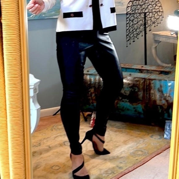 ⭐️Fylo Leather-Style/Poly Combo Leggings!Awesome Fit, Pull-On,Forgiving,Size M - Picture 7 of 8